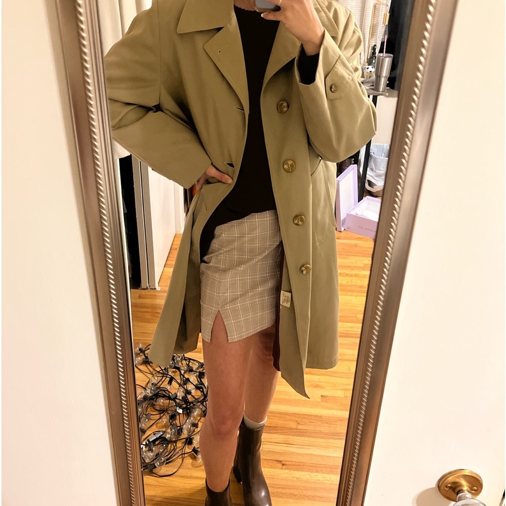 Vintage Noveline Tan Trenchcoat